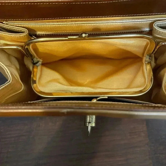 Andrew Geller Vintage Designer Camel Ombré Loop Clasp Pullman Style Handbag - Picture 10 of 14